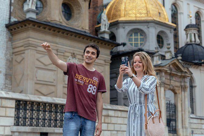 The Heart of Krakow: Old Town & Wawel Castle Private Tour - St. Mary’s Basilica: Gothic Beauty & Legends