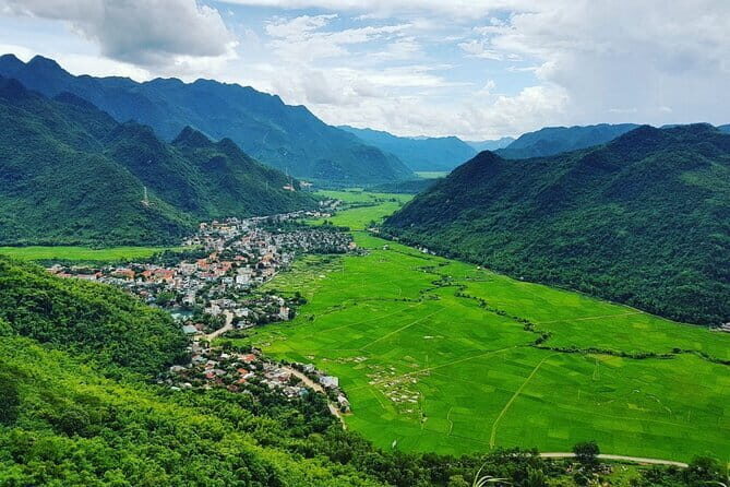 The Insider's Hanoi,Train Street, Countryside Highlight of Hanoi - Practical Details and Tips