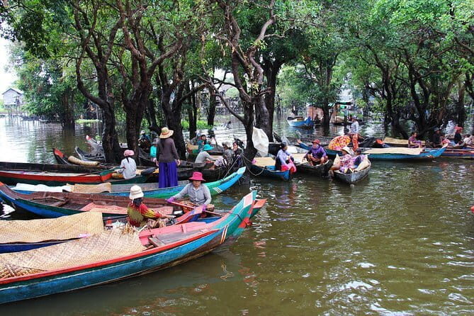 The Iridescent landscape of Tonle Sap - The Sum Up