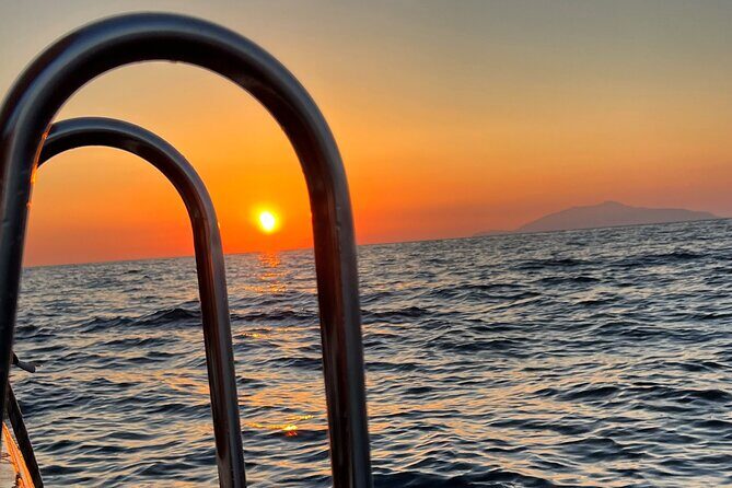 The Island of Capri Private Boat Tour 3 hours - A Closer Look at the Itinerary