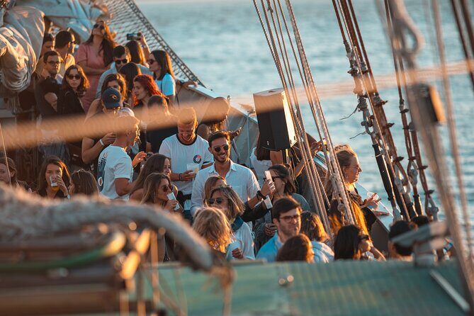 The Lisbon Boat Party / Amazing sunset sailing tour - Practical Tips for a Great Experience
