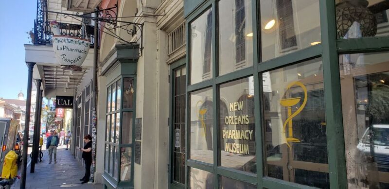 The Local's Guide to the French Quarter Tour - FAQs