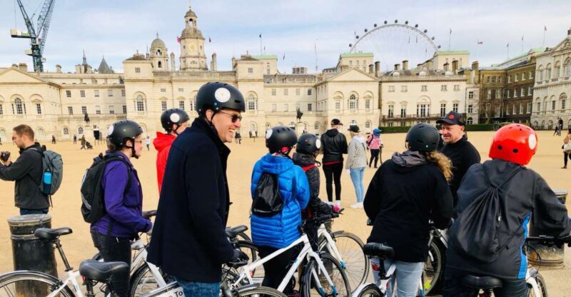 The London "Big Six" and a Pub. 5.5 hour tour - What Makes This Tour Stand Out?