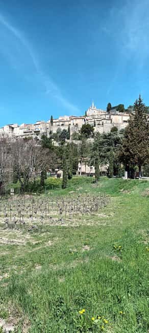 The Luberon: Visit the hilltop villages by electric bike - Key Points