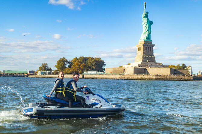 The Manhattan Loop and Statue of Liberty Jet Ski Tour (2.5 hr) - Key Points