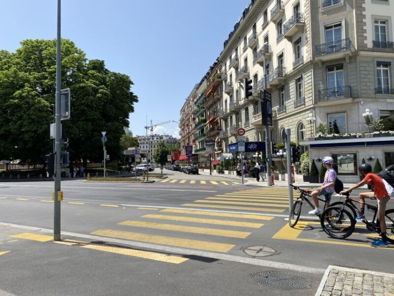 The Many Faces of Geneva: Self-Guided Audio City Tour - The Weeping Prophet & the Cathedrals