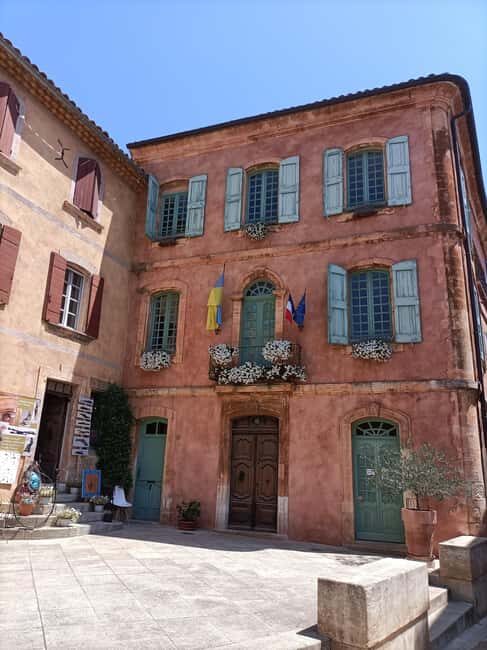 The most beautiful villages of Luberon - Practical Considerations