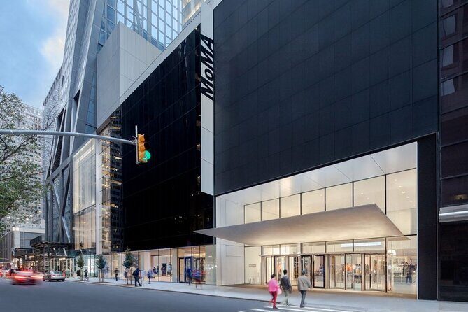 The Museum Of Modern Art and NYC 30+ Top Sights Walking Tour - A Deep Dive into the Tour Experience