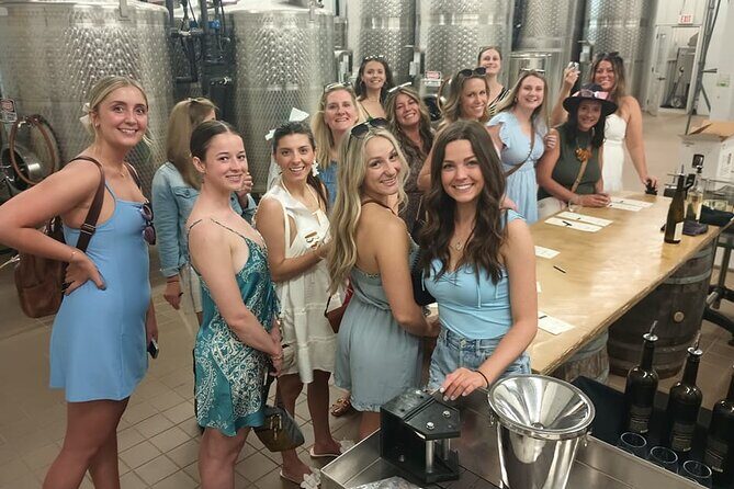 The NON BUS Torch Lake Traverse City Area Wine Tour - The Itinerary: What to Expect