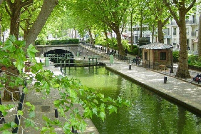 "The Old Paris" on the Canal Saint Martin : Port de l'Arsenal - A Glimpse into "The Old Paris" on the Canal Saint Martin