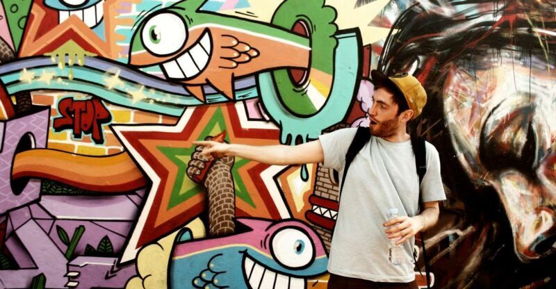 The Original London Street Art Tour (French) - Unpacking the Tour: A 2-Hour Walk through East Londons Art Scene