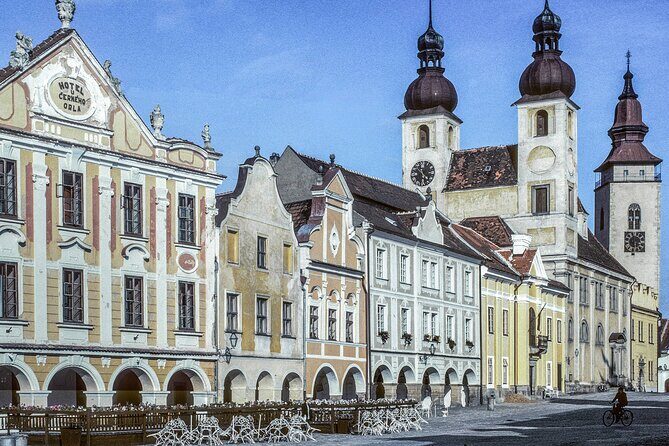 The Painted Ladies of Tel: A Self-Guided Audio Tour - Key Points