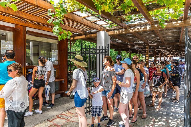 The Palace of Knossos with Skip-the-Line Ticket - FAQ
