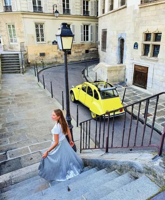 The Paris "Rive Gauche" tour in a vintage Citroën 2CV - A Closer Look at the Experience
