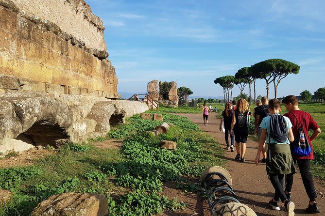 The Park of the Aqueducts Private Walking Tour - Who Should Book This Tour?