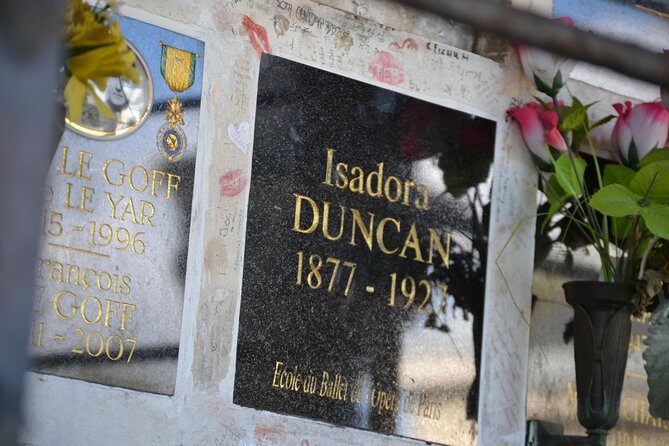 The Pere Lachaise Cemetery Private Tour - The Itinerary: A Well-Curated Journey