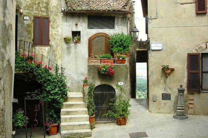 The place of dreams: the Tarot Garden w/Wine tasting - Who Will Love This Tour?