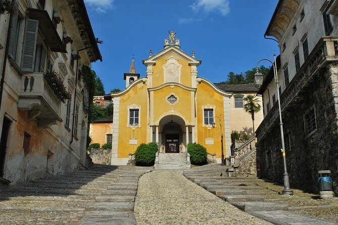 The romantic village of Orta San Giulio with a tour guide - FAQ