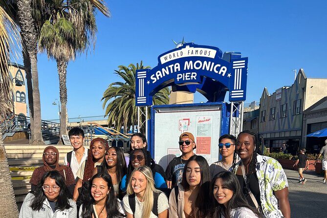 The Santa Monica Scavenger Hunt - Exploring the Santa Monica Scavenger Hunt: A Fun and Authentic Way to Experience the Coast