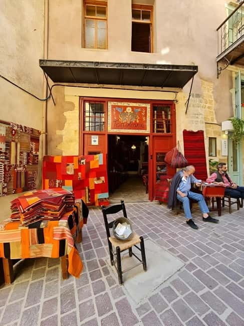 The selective food tour Feel like local from Heraklion - Practical Details and Considerations