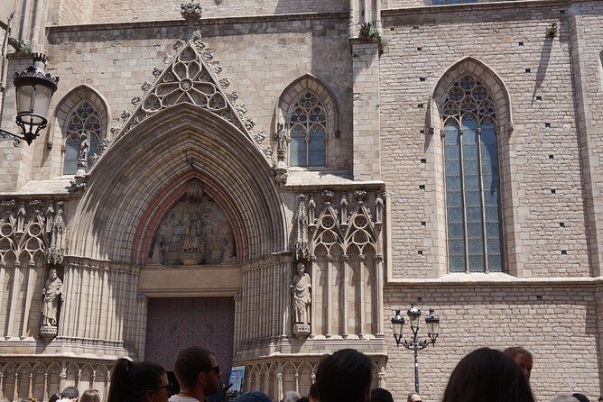 "The Shadow of the Wind" Novel Walking Tour - FAQ