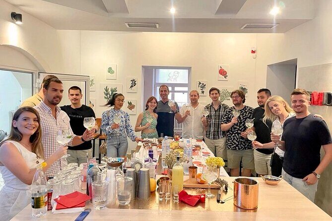 The Smidgin Experience - A Unique Gin & Cocktail Tasting Tour! - Key Points