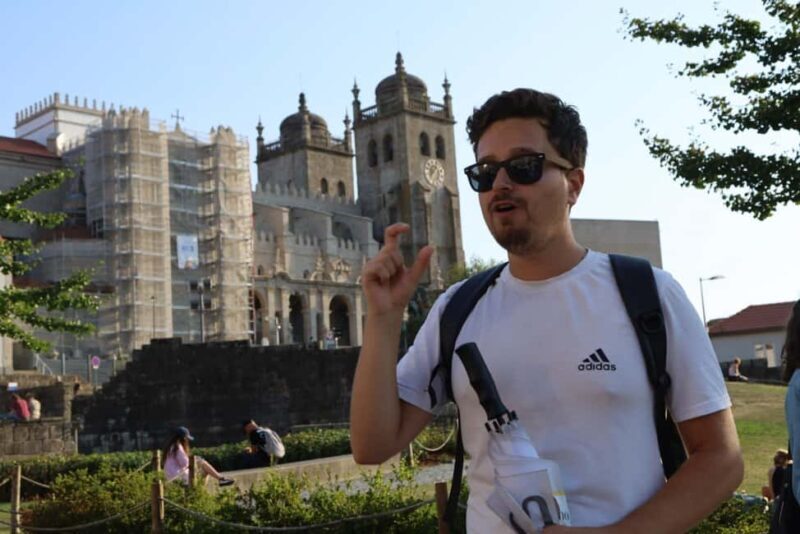 The Soul of Porto: Walking Tour with Food and Wine Tasting - In-Depth: What to Expect from The Soul of Porto Tour