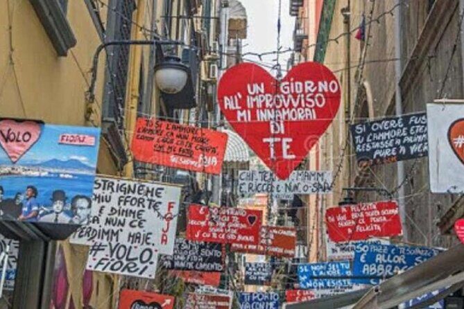 The Spanish Quarters, Street Art and Local Market Tour in Naples - Street Art & Murals