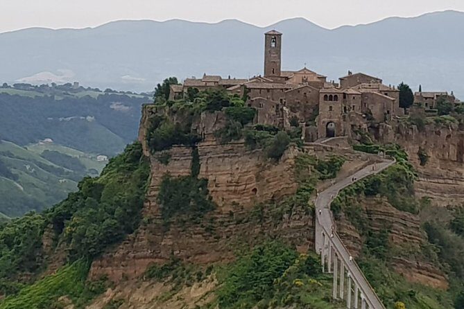 The spectacular dying city Civita di Bagnoregio&the Monster Park - Discovering Civita di Bagnoregio: The “Dying City”