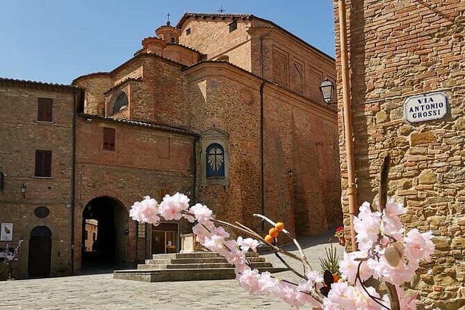 The spell of Lake Trasimeno - Trekking Tour - Key Points