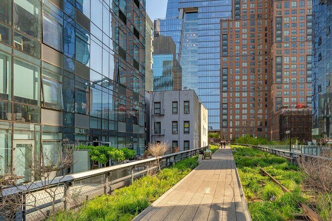 The Story of the High Line Elevated Park and Hudson Yards - The Experience in Detail