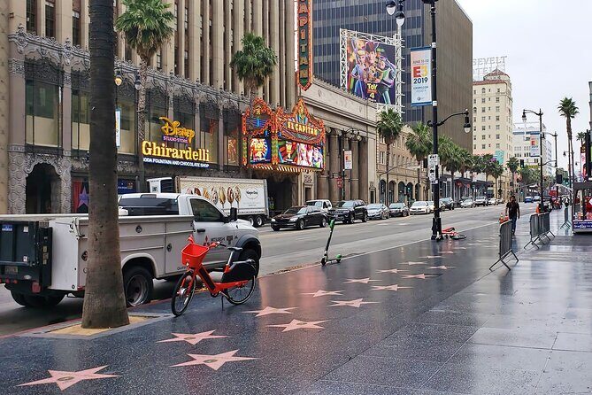 The Streets of LA: A Self-Guided Tour of Hollywood and beyond - A Guided Tour in Your Own Hands: What to Expect