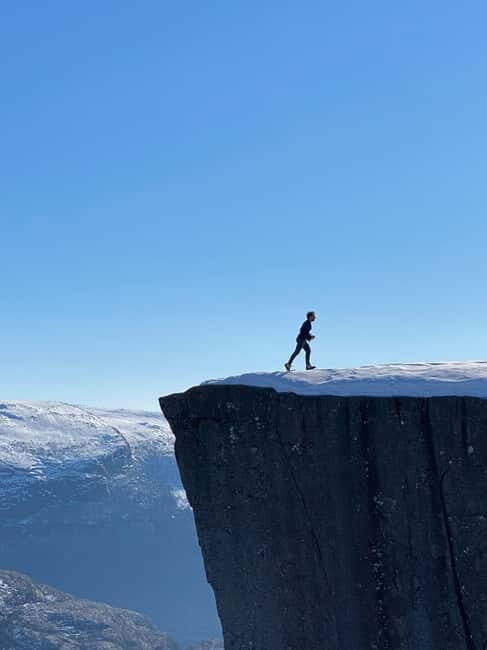 The Three Crowns of Norway 5-Day Private Hiking Tour Package - Key Points