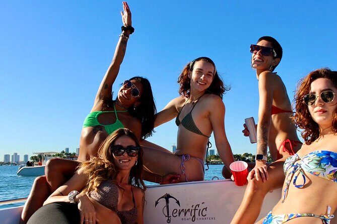 The Ultimate 4-Hour Miami Charter: Exclusive Views & Tropical Fun - What to Expect on Your Miami Water Adventure