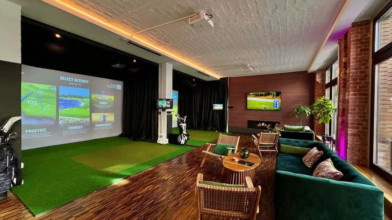 The Ultimate Berlin Golf Bar for Groups, Games & Good Times - An In-Depth Look at EvoGolf: Berlin’s Modern Golf Lounge