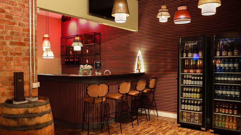 The Ultimate Berlin Golf Bar for Groups, Games & Good Times - The Sum Up