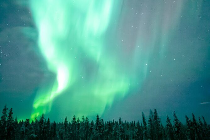 The Ultimate Guaranteed Aurora Hunt - Who Is This Tour Best For?