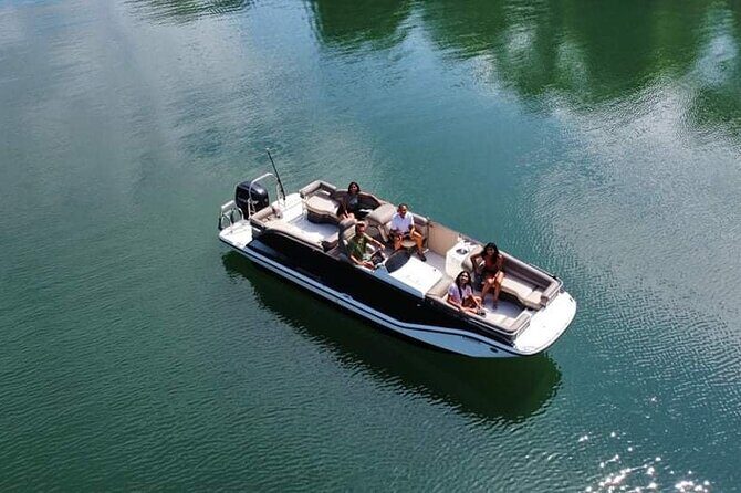 The Ultimate Montreal Boat Tour  Fall Colors Apéro Edition - Why It’s a Great Deal