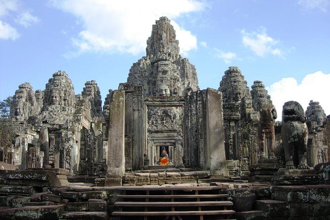 The Unmissable Realm of Angkor Thom - Ease and Comfort of Private Transport