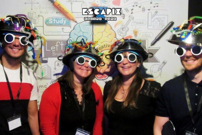 The White House - Introduction: A Unique Escape Challenge in Perpignan