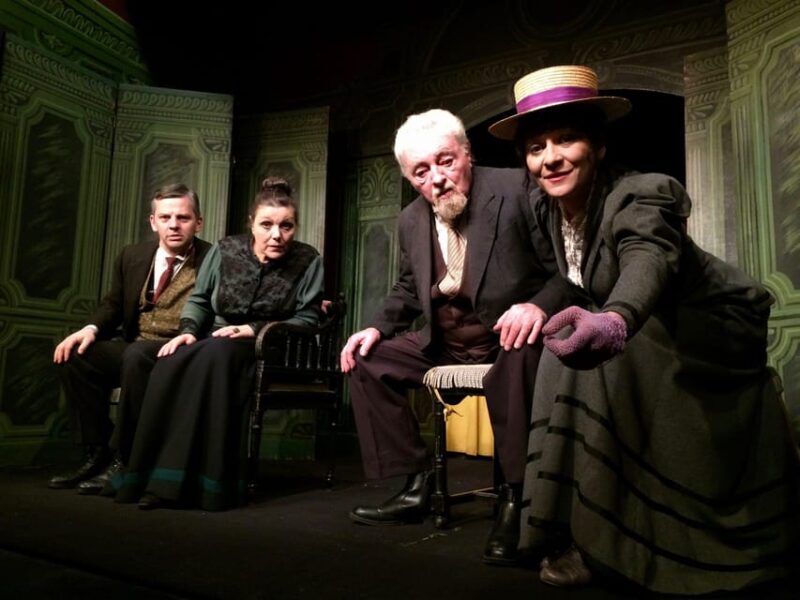 Theatre in Paris: The Bald Soprano (La cantatrice chauve) - What to Expect During the Show