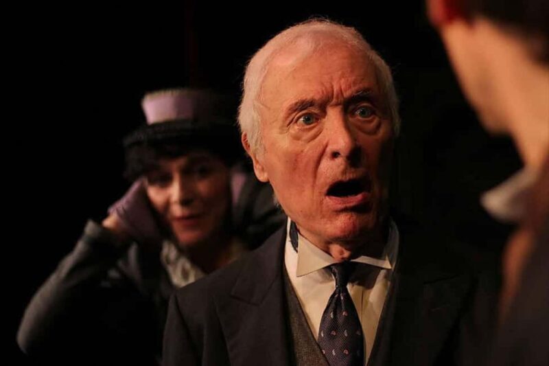 Theatre in Paris: The Bald Soprano (La cantatrice chauve) - FAQ