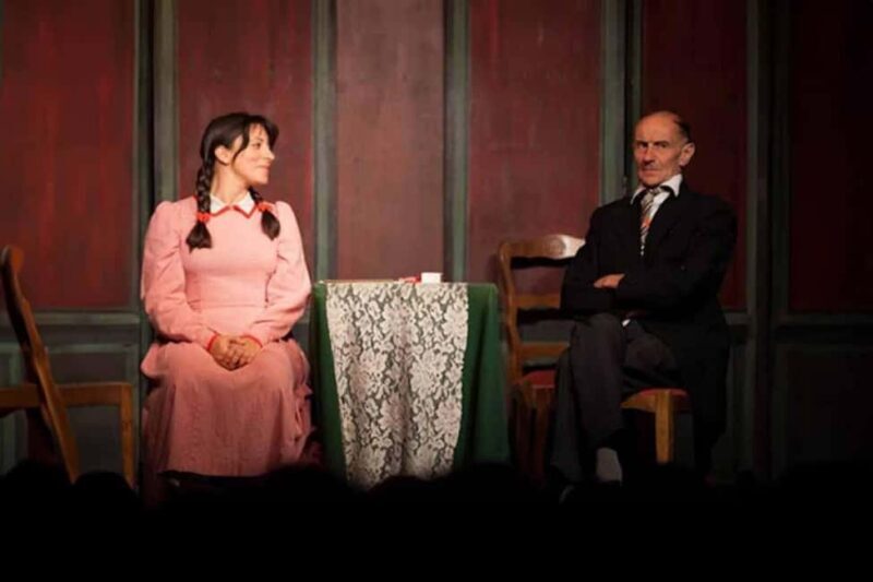 Theatre in Paris: The Lesson (La leçon) - A Closer Look at the Experience