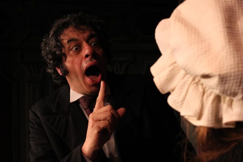 Theatre in Paris: The Lesson (La leçon) - FAQ