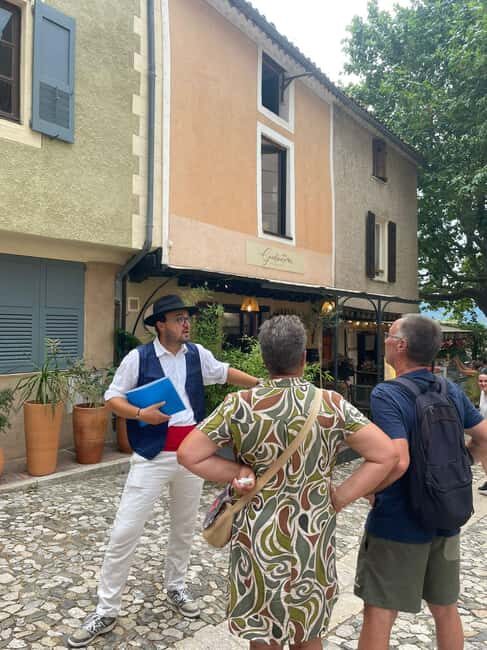 Theatrical tour: Moustiers in the time of Marcel Provence - Key Points