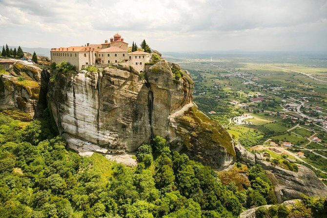 Thessaloniki to Meteora  Private Day Trip - The Experience: What You Can Expect