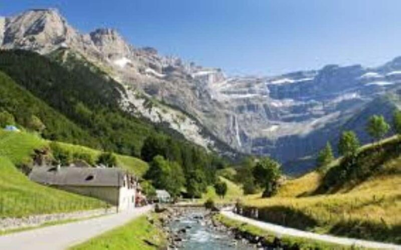 Three Countries in One Day: France, Andorra and Spain - A Deep Dive Into the Tour Experience