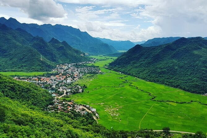 Three Traditional Villages Private Day Tour from Hanoi - FAQs