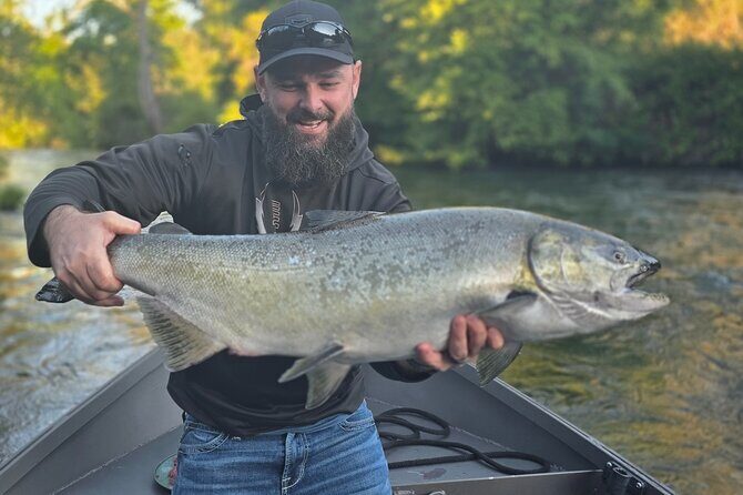 Thrilling Chartered Fishing Trip on the Rogue River - Exploring the Rogue River Fishing Experience