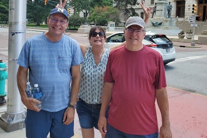 Thrilling Downtown Scavenger Hunt Game in Milwaukee - An Innovative Way to Explore Milwaukee